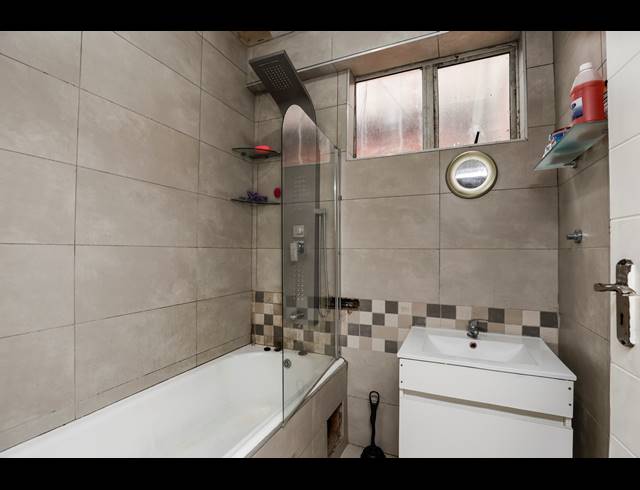 2 BEDROOM APARTMENT FOR SALE IN SOUTH BEACH